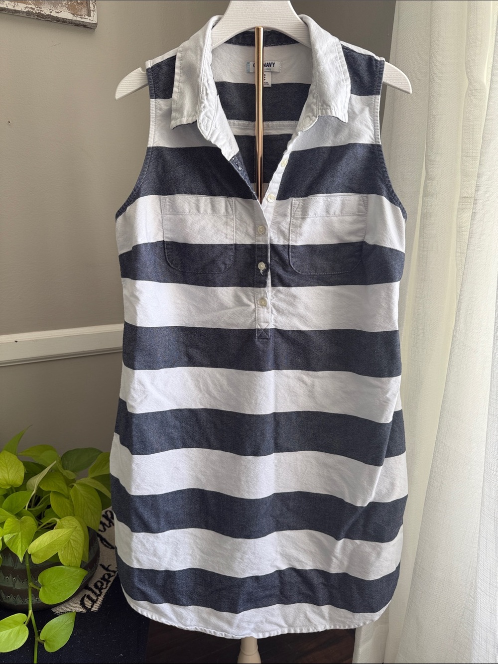 Old Navy Sleeveless Striped Polo dress in Navy and White